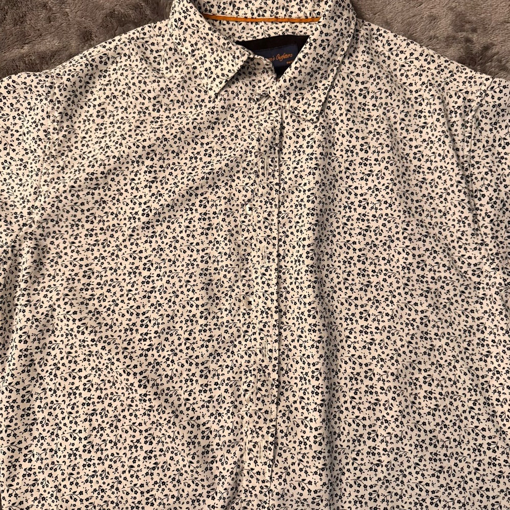 Elegant Black and White Patterned Men's Shirt